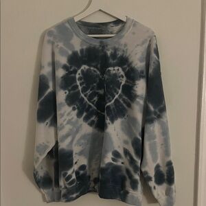 urban renewal tie dye heart crewneck